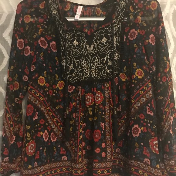 Boho top - Picture 2 of 2